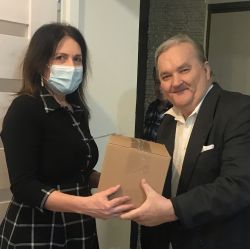 Ďakujeme spoločnosti freudenberg za darčeky pre klientov css - Img 1729