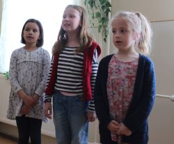Deň matiek - vystúpenie detí z materskej škôlky - IMG_2730