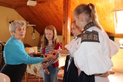 Deň matiek - vystúpenie detí z materskej škôlky - IMG_2738