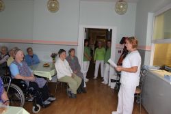 Október - mesiac úcty k starším - Img 7327