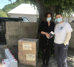 Poďakovanie organizácií adra slovensko za vitamíny a dezinfekciu pre klientov a zamestnancov - IMG_0819