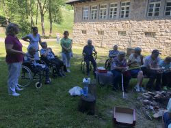 Výlet ku kamennej škole v časti Predpoloma 