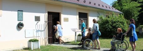 Výstava gobelínov, návšteva muzea holuby- rizner, fary a evanjelického kostola v zemianskom podhradí - IMG_0694